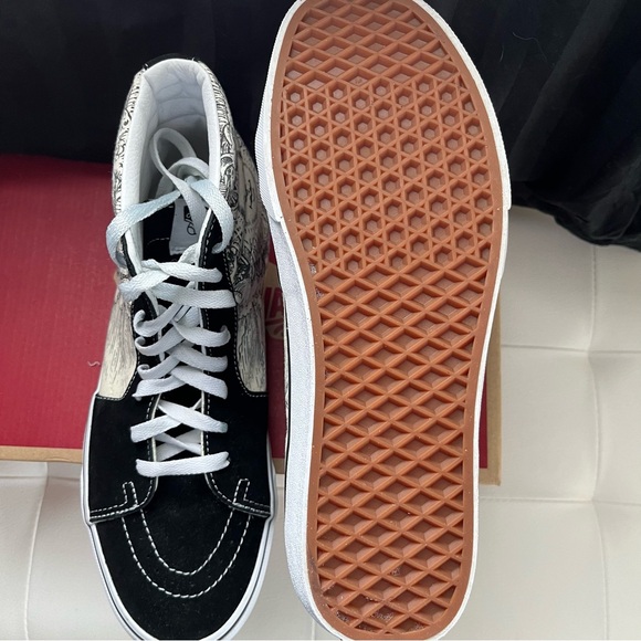 Van’s SK8-Hi Ouroboros high top sneaker men’s size 9.5 US. - Picture 7 of 10